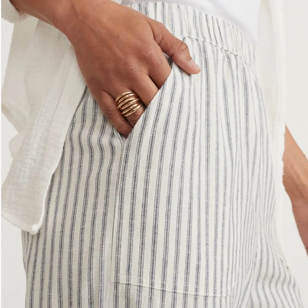 Marine Layer White and Navy Wide Leg Pants - Picture 5 of 9